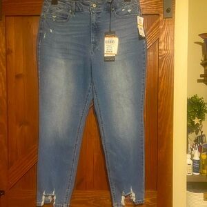 NWT! Size 12 SOFIA Jeans
